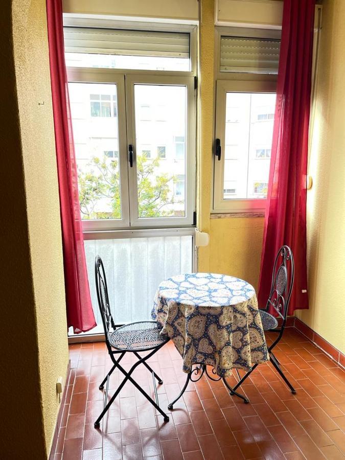 Estudio A 3 Min A Pe Da Praia De Oeiras Paço de Arcos Buitenkant foto