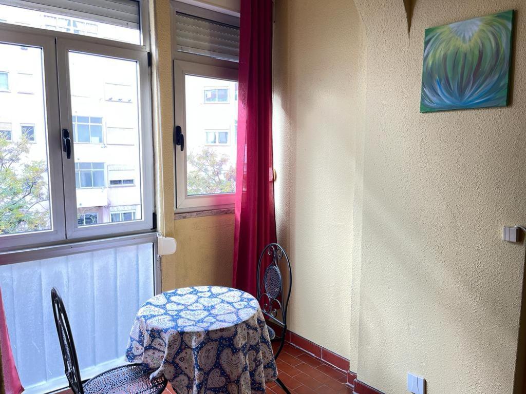 Estudio A 3 Min A Pe Da Praia De Oeiras Paço de Arcos Buitenkant foto